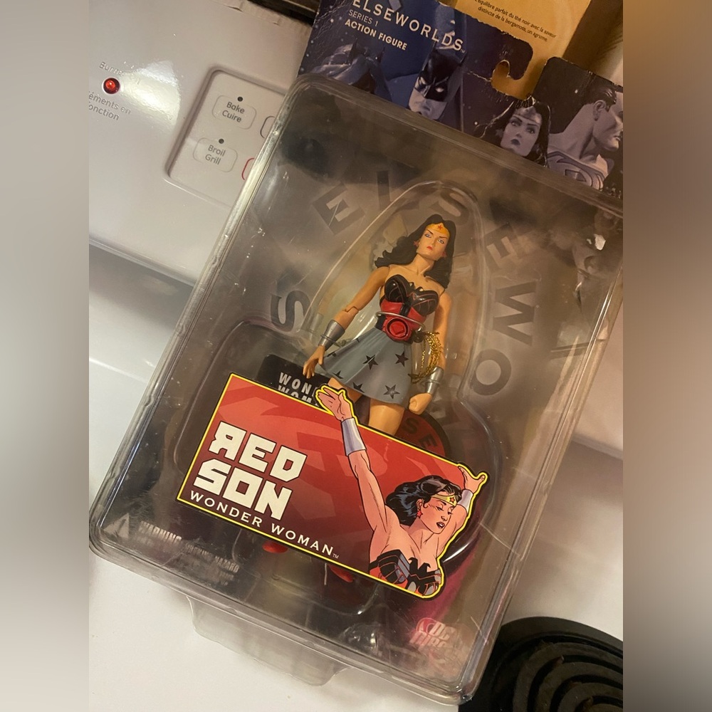 Wonder Woman Red Son